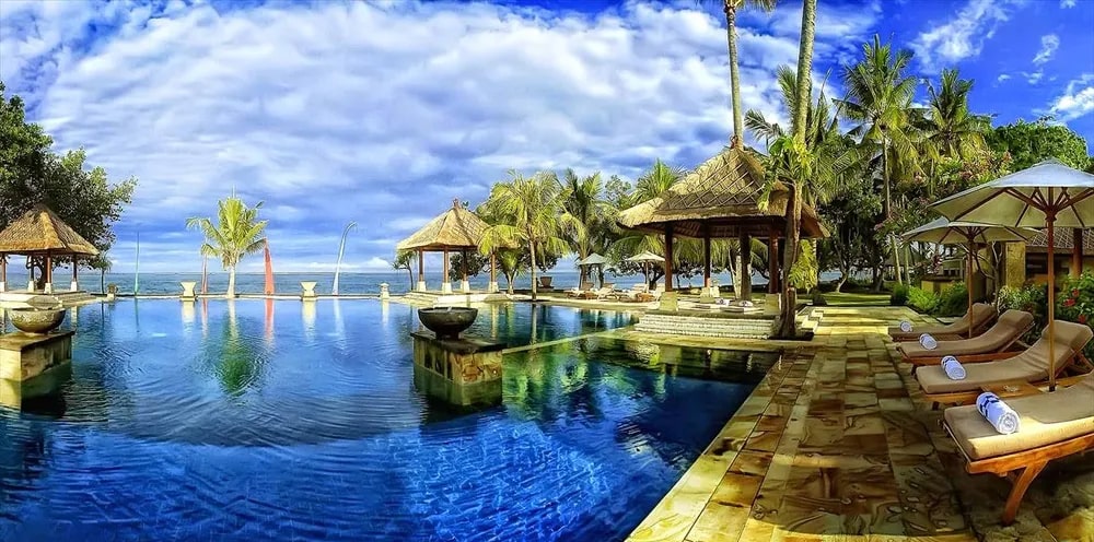 KỲ NGHỈ HOLIDAYS VIỆT NAM